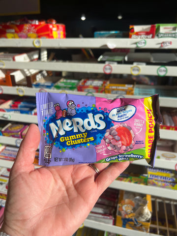 Nerds Gummy Clusters Grape Strawberry Blitz- SHARE POUCH